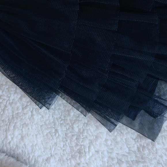 Black layered skirt - Picture 2 of 5